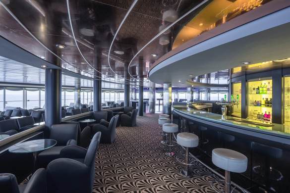 MSC Cruises MSC Sinfonia Pasha Club Disco 7 ©MSC Rights - Ivan Sarfatti.jpg